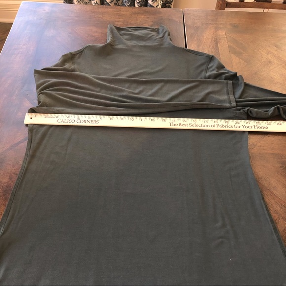 Worth Dark Green Turtleneck New Size L - Picture 10 of 12